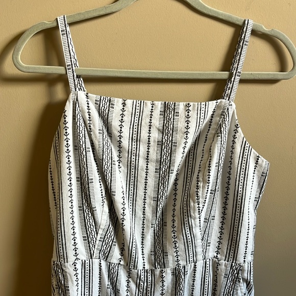 Adorable trendy jumpsuit from Old Navy! - Picture 1 of 5